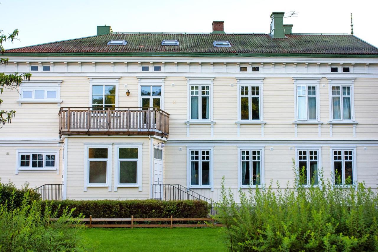 Vaenersborgs Vandrarhem エクステリア 写真
